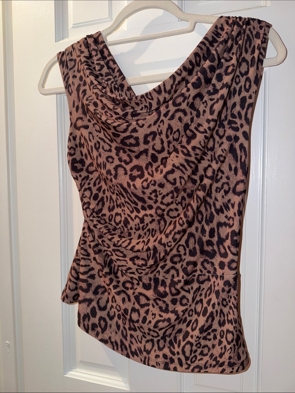 Aritzia Leopard Smooth Matter Gallery Top -limited edition print: cocoa sand NWT - Picture 5 of 5